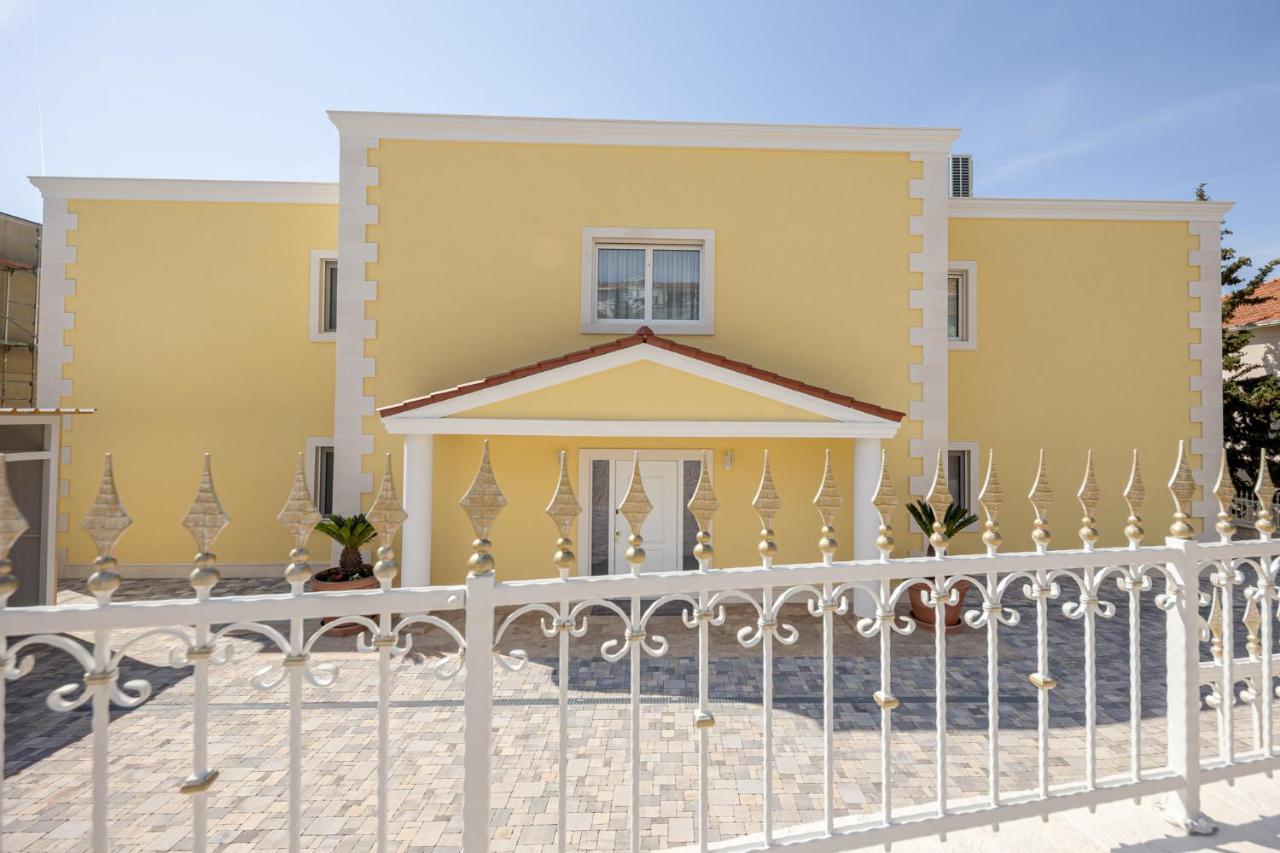 Villa Bella Vista Am Meer Trogir Exterior photo